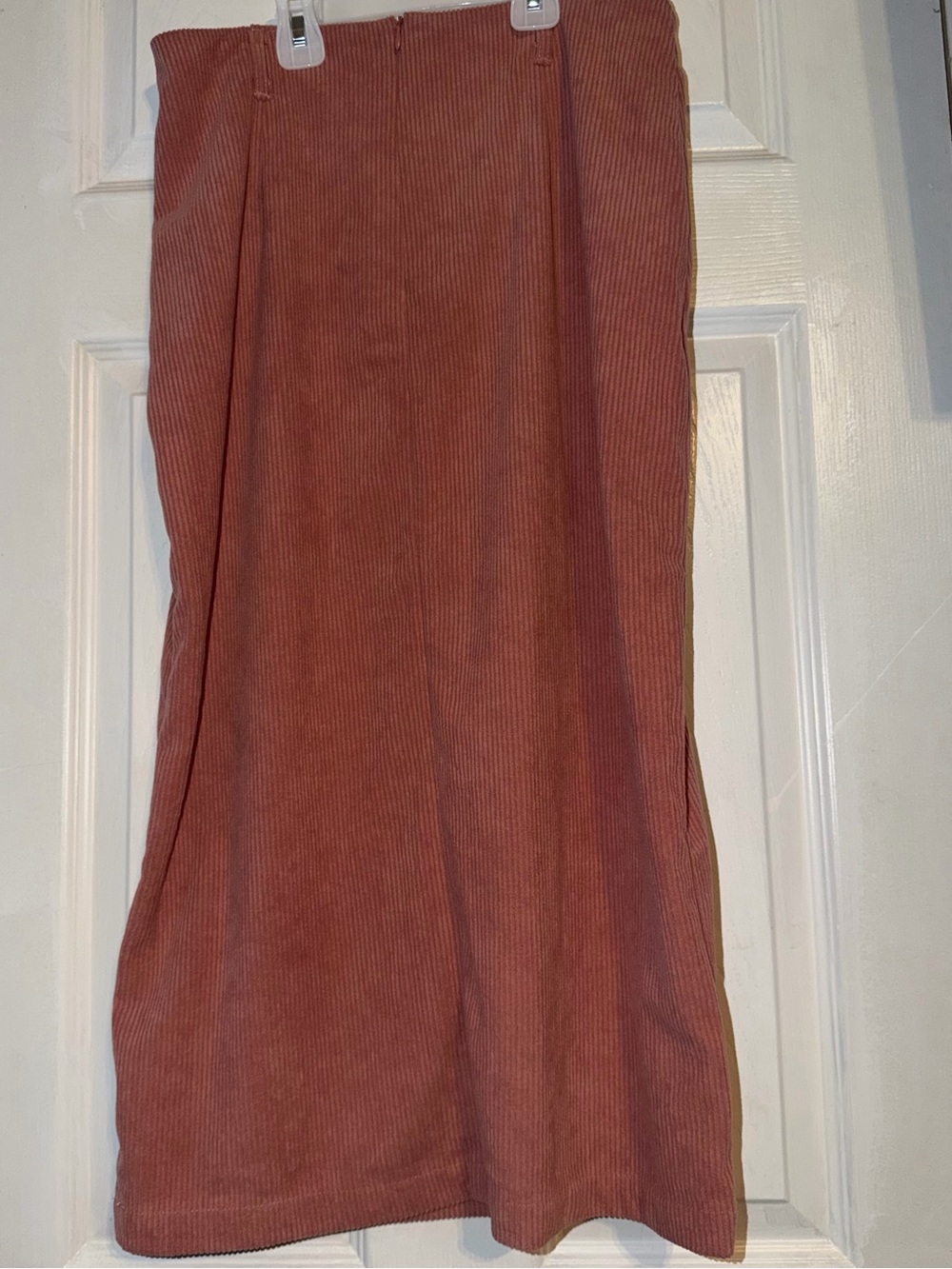 Halara High Waisted A-line Corduroy Midi Skirt Pockets medium (8/10) blush Pink